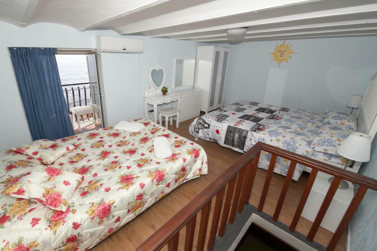Taorminaxos Apartment จีอาร์ดีนี นักซอส ภายนอก รูปภาพ