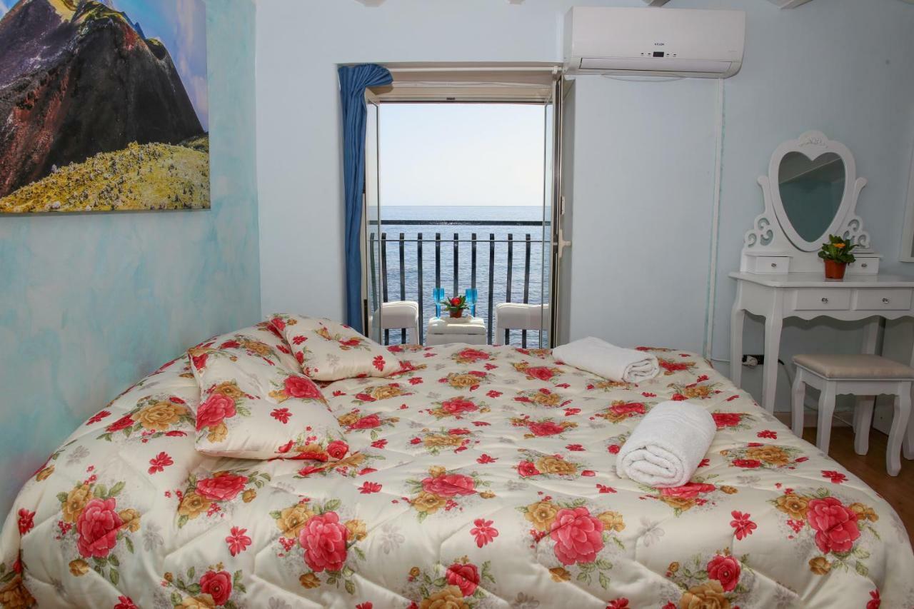 Taorminaxos Apartment จีอาร์ดีนี นักซอส ภายนอก รูปภาพ